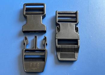 Klamra plastikowa dwustronnie zaciągana do Jackietu Nurkowego