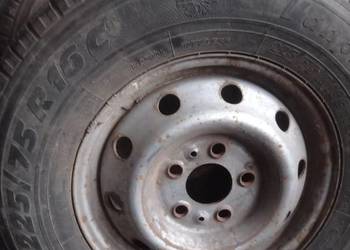 Opony zimowe 16c  225/75/16 i 197/75/16c