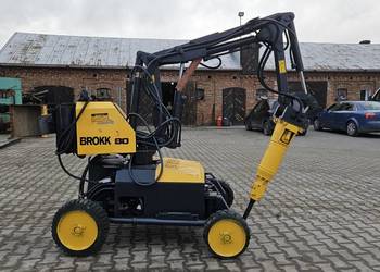Robot wyburzeniowy Brokk 80 młot