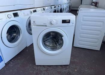 SLIM. Wąska Pralka Electrolux 4kg. 1000obr. 34cm. Gwarancja.Transport SLIM. Wąska Pralka Electrolux 4kg. 1000obr. 34cm. Gwarancja.Transport