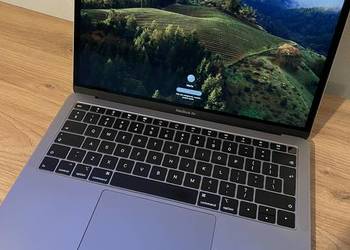 MacBook Air (Retina, 13-inch, 2018) A1932