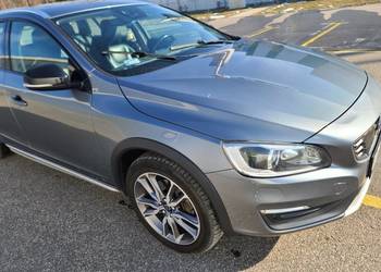 Volvo V60 Cross Country bardzo zadbany