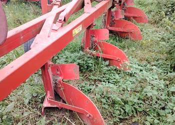 Witam sprzedam pług zawieszany 5 skibowy atlas.