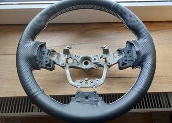 Kierownica do Toyota Auris II, obszyta
