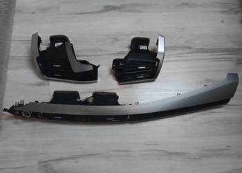 Listwa ozdobna środkowa z kratkami nawiewu do BMW X5 F15 rok 2016.