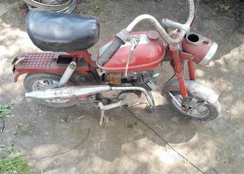 Motorynka M2 węgierska czerwona