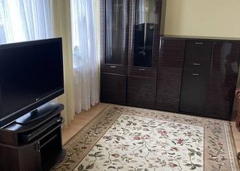 Meble do salonu , ciemny brąz.