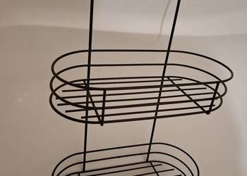 Metalowa zawieszka półka na kosmetyki do łazienki czarna.