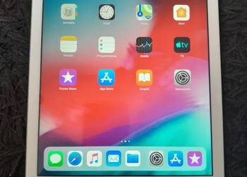 Tablet Apple 9.7" 16 GB Srebrno-biały (MD788FD/B)