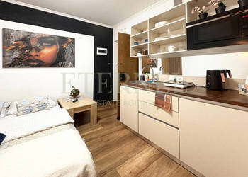 Airbnb/Booking - inwestycyjna kawalerka w centrum