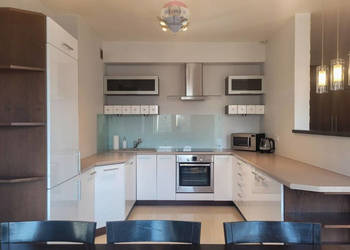 Przestronne 3-pokojowe z miejscem postojowym