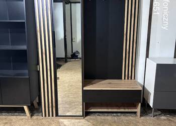 Nowoczesna Garderoba z lustrem lamelami do przedpokoju ,siedzisko dąb wotan