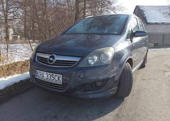 Opel Zafira b 2008 1.8 LPG klima hak