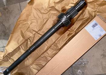 87701173 Wał Magnum CVT Puma T7. Steyr T7000 New Holland CNH