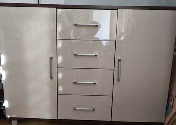 Sprzedam komodę z szafą