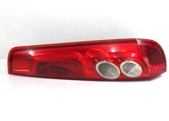 LAMPA PRAWY TYŁ FORD FIESTA MK6 Hatchback 01-14 ŚWIATŁO TYLNA, PRAWA