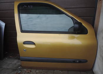 Drzwi Prawe Przednie Renault Clio 2 5D MV302