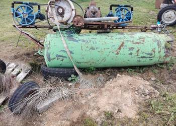 Sprężarka 2m3, plus zbiornik 1000l.