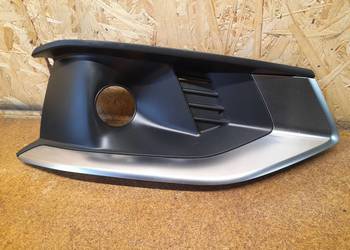 AUDI A4 B9 LIFT KRATKA ZAŚLEPKA ZDERZAKA PRAWA 8W0807682AK