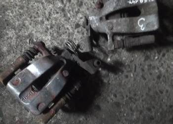 Alfa Romeo 147 zacisk tył jarzmo.