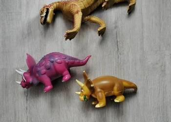 Figurki dinozaurów stary zestaw ,duży i dwa średnie