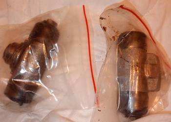 2 nowe tłoczki hamulcowe hart 217949 seat ibiza VW caddy1,golf3, i inne vw