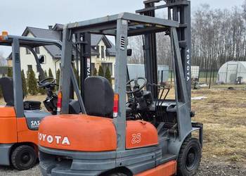 Wózek widłowy Toyota 6fd 25