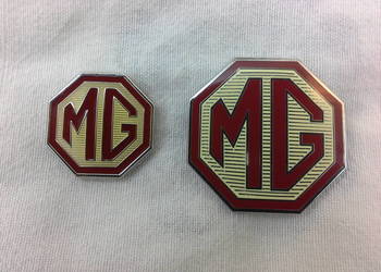 MG ZT EMBLEMAT ZNACZEK LOGO GRILL + TYLNEJ KLAPY NOWE PIĘKNE