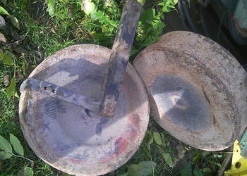 pierścień wału , koła agregatu pługa , wałek ugniatający