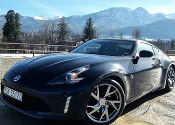 NISSAN 370z / 2018 / Premium / RAYS 19'' / Navi / Automat / Łopatki