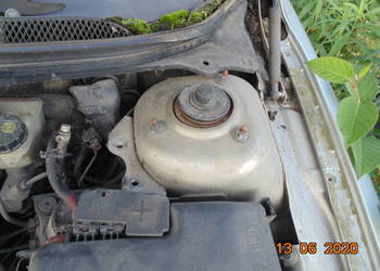 Kielich przedni kopuła prawy lewy amortyzatora Volvo s60 I 00-09 v70 II P2