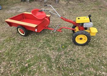 Traktorek Terra Vari