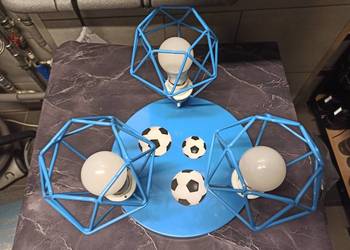 Sprzedam lampę sufitową.