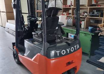 Wózek widłowy Toyota 8FBE18T triplex 4,7m 2015r przesuw 4 s