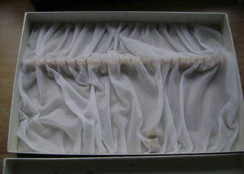 Starocie z PRL Pudełko na 6 łyżeczek i 6 widelczyków+nóż do krojenia ciasta