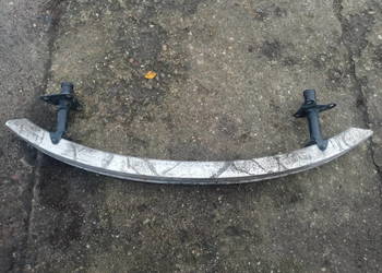 Volkswagen Passat B5 belka przedniego zderzaka