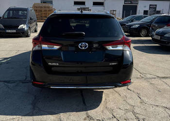 Zderzak toyota auris 2017r lift kolor 209