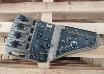 Podłokietnik ,płyta Case MX180, MX200, MX220, MX240, MX270