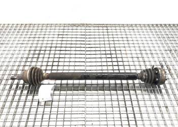 PÓŁOŚ PRAWY PRZÓD SKODA OCTAVIA I 1.6 75KM 96-10 PRZEGUB