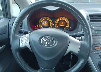 Toyota Auris 2009 1.6 benzyna 132 KM