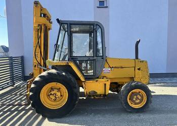 Wózek widlowy Terenowy 4x4 jcb 2,5t 4,9 m