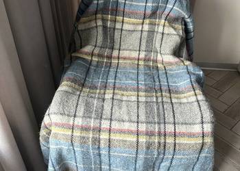 Koc - pled  motyw krata 100 % wełny 130x180