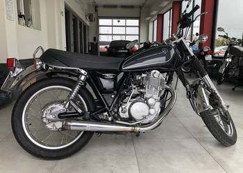Yamaha SR400