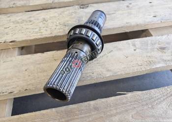 Wałek Massey Ferguson 8110, 8210, 8220, 8250