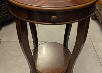 Stolik,kwietnik orzech-sklep Dąbrowa Górnicza