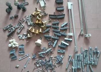 Uchwyty do szafy z lat PRL.