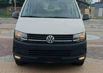 Volkswagen Transporter 2016 rok 8 osobowy