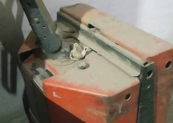 Paleciak elektryczny BT z ,ładowarką i baterią