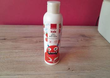 2w1 Płyn do mycia ciała i kąpieli Avon Kids Strawberry Scent 200ml.