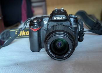 Sprzedam zadbany i sprawny zestaw Nikon D90 + obiektyw AF-S 18–55 DX
